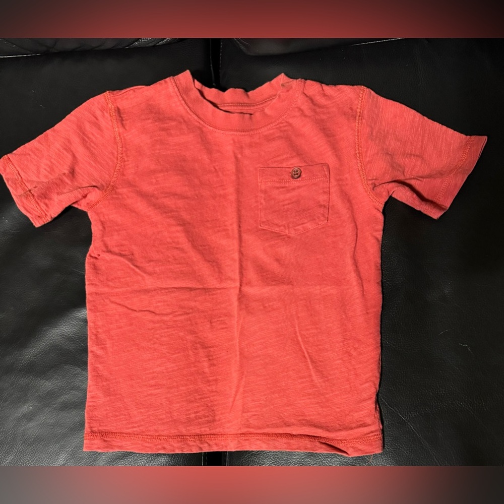 Set of 4 boy’s short sleeved tops size 4T